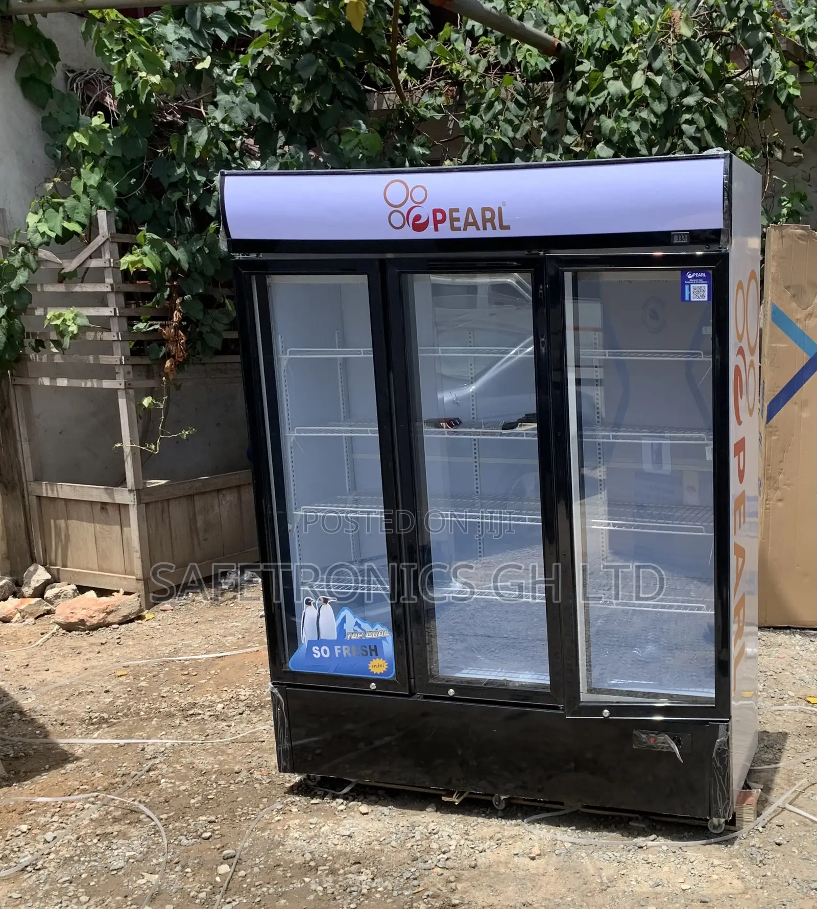Extremely Display 3 Doors 780 Liters Commercial Pearl Fridge
