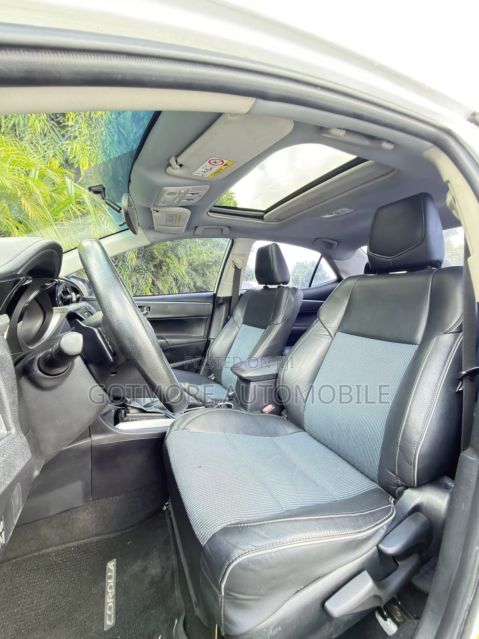 Toyota Corolla S 4dr Sedan (1.8L 4cyl CVT) 2014 White