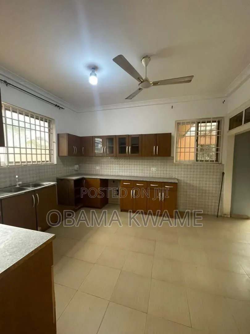 5bdrm House in Laryea Homes, Unity Closed for rent
