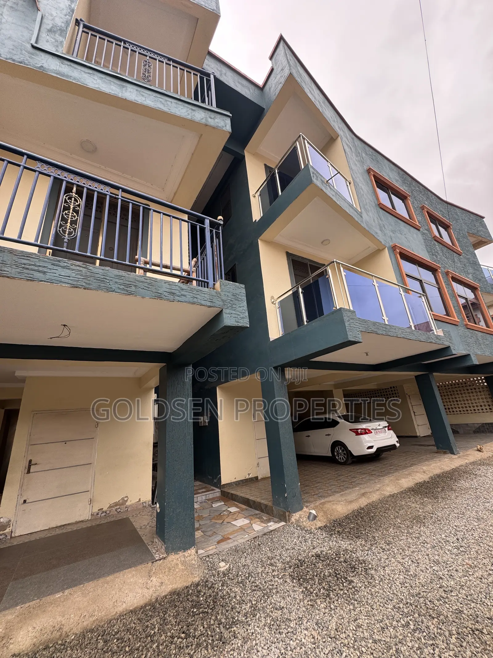 3bdrm Apartment in Mile 7 for rent