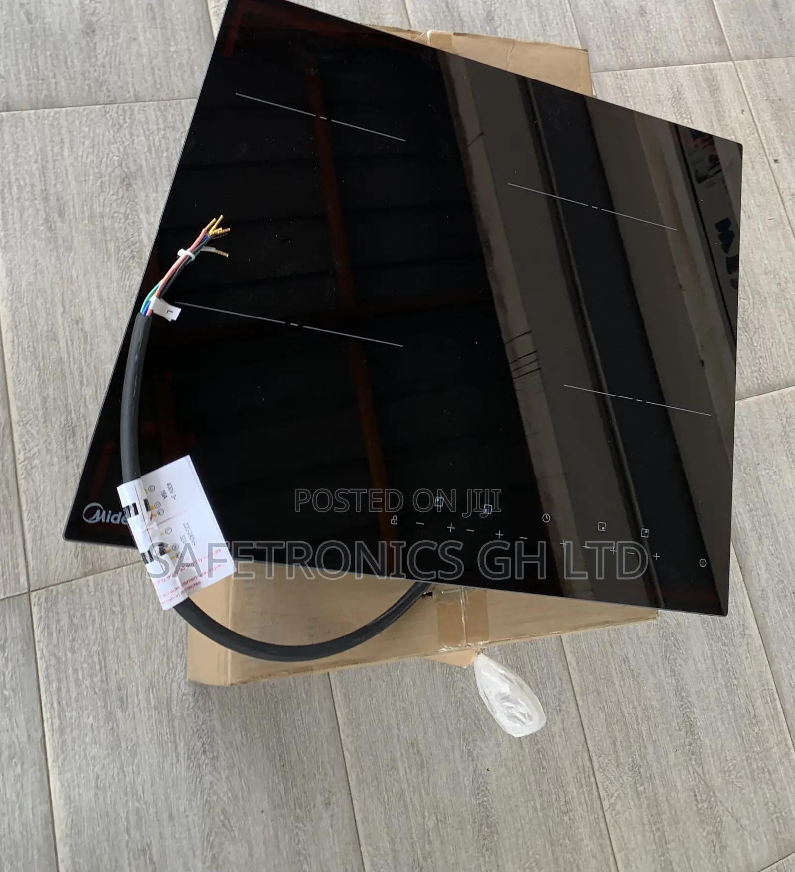 Energy and Cost Saving 4 Electric 60cm Black Kenwood