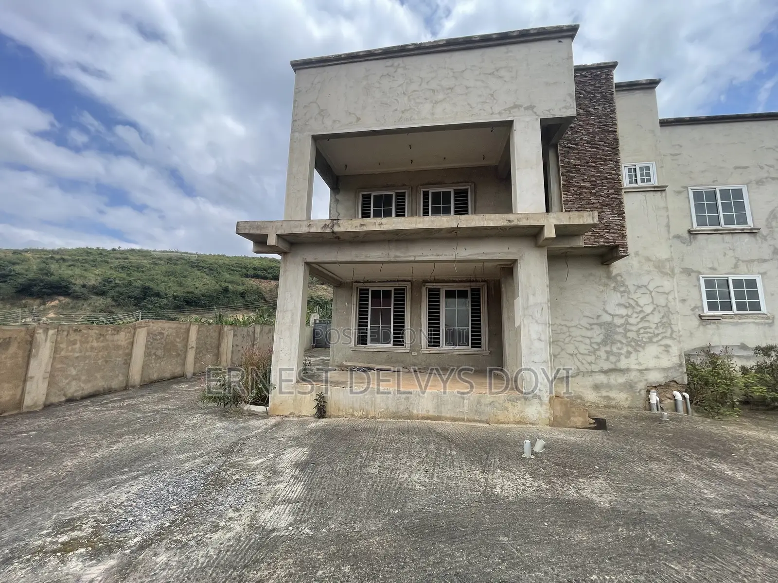 4bdrm Mansion in Abokobi Hills, Ga East Municipal for sale