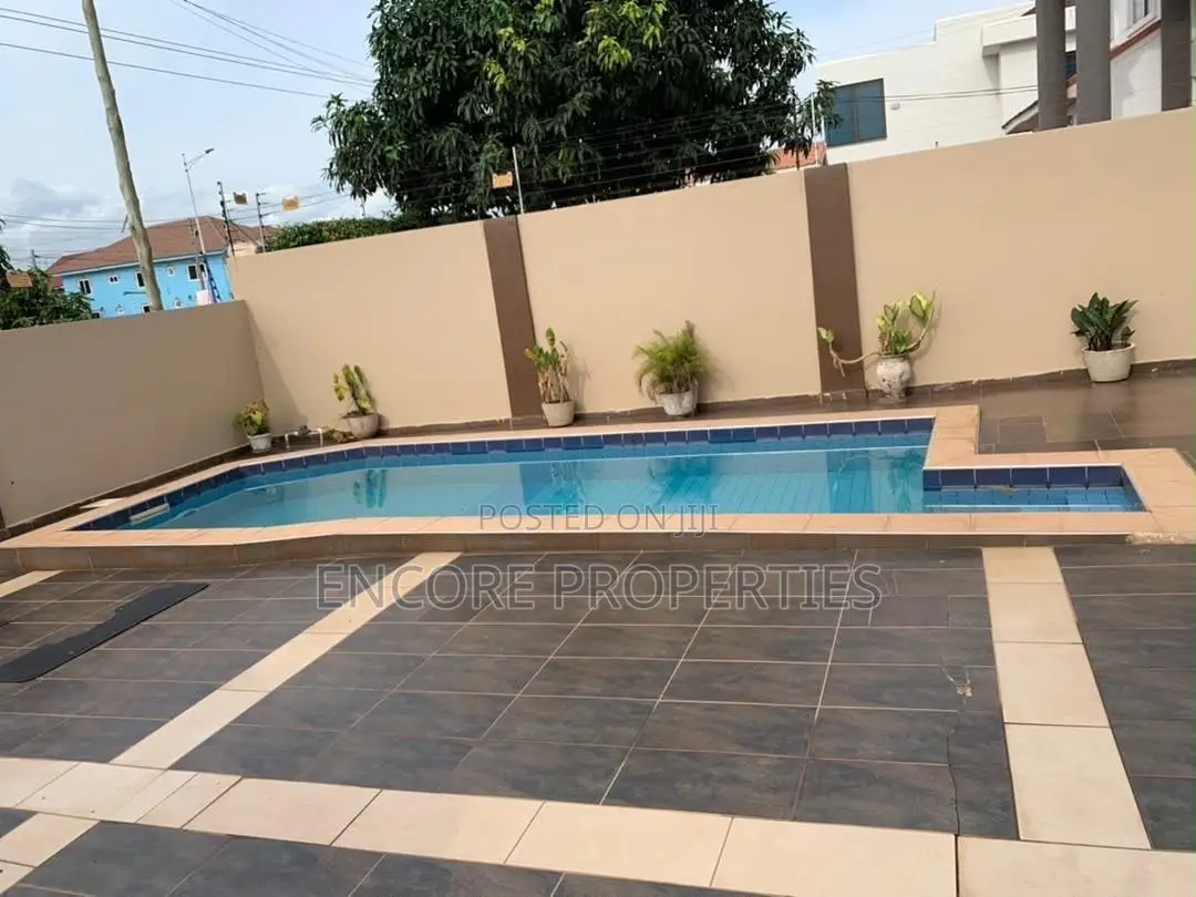 5bdrm House in East Legon for sale