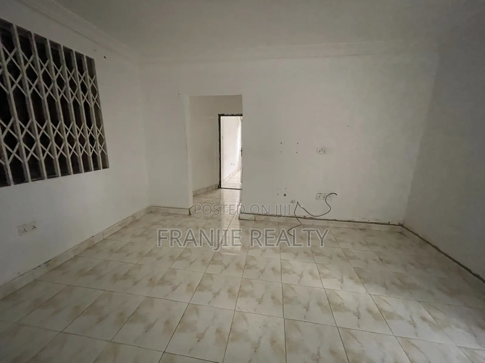 1bdrm Apartment in Franjie Realty, West Hills Mall Area for rent