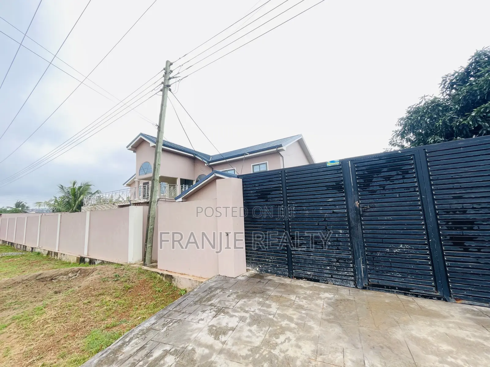 1bdrm Apartment in Franjie Realty, West Hills Mall Area for rent