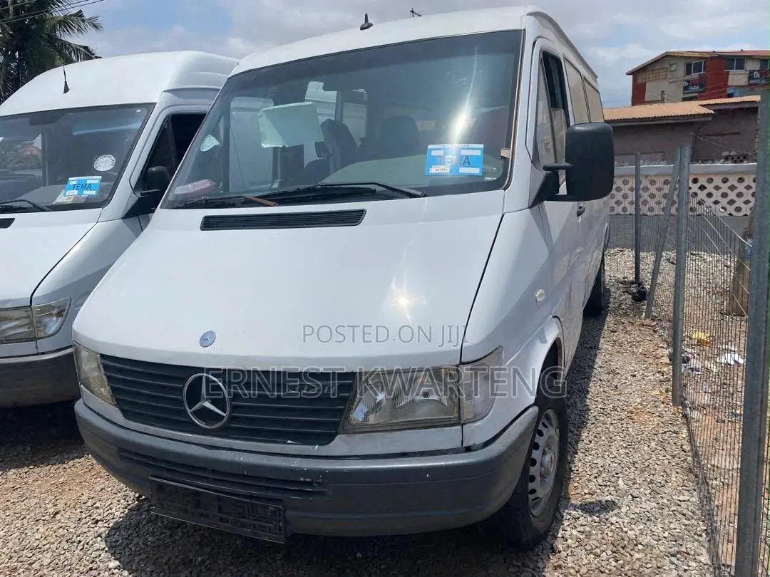 Mercedes-Benz Sprinter 2001 White