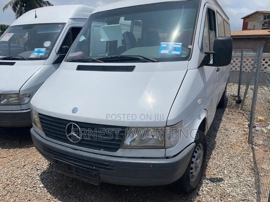 Mercedes-Benz Sprinter 2001 White