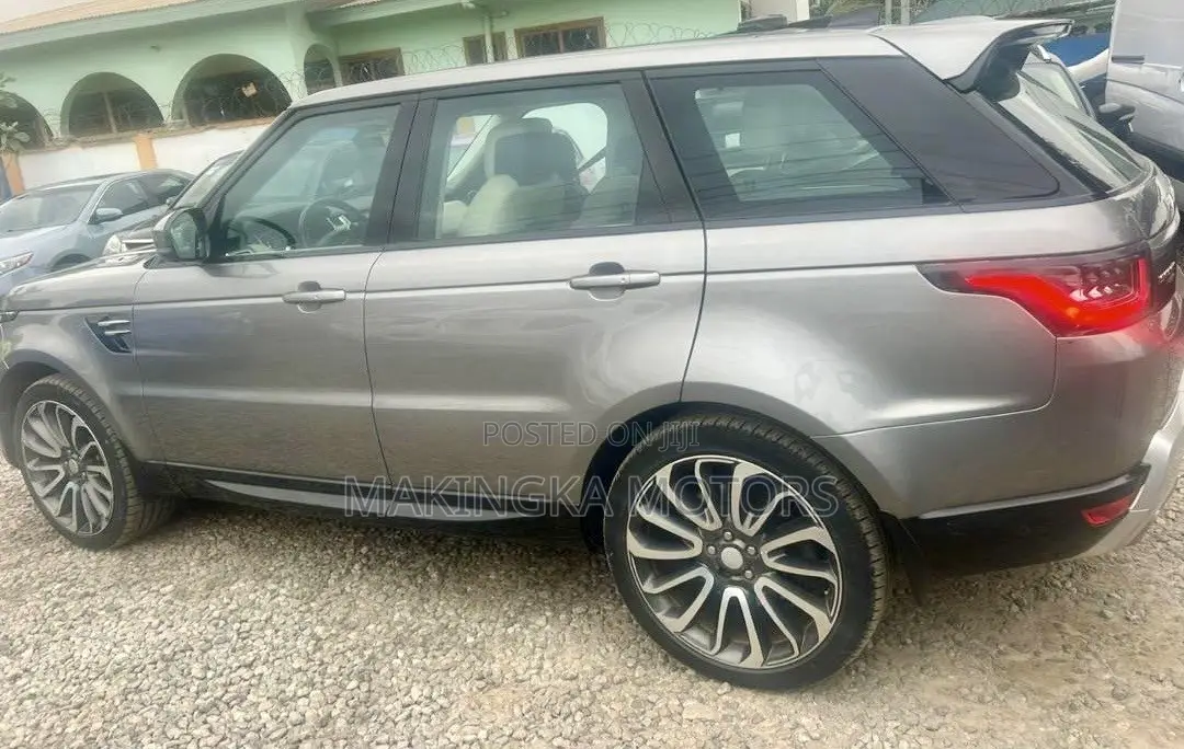 Land Rover Range Rover Sport HSE 2019 Gray