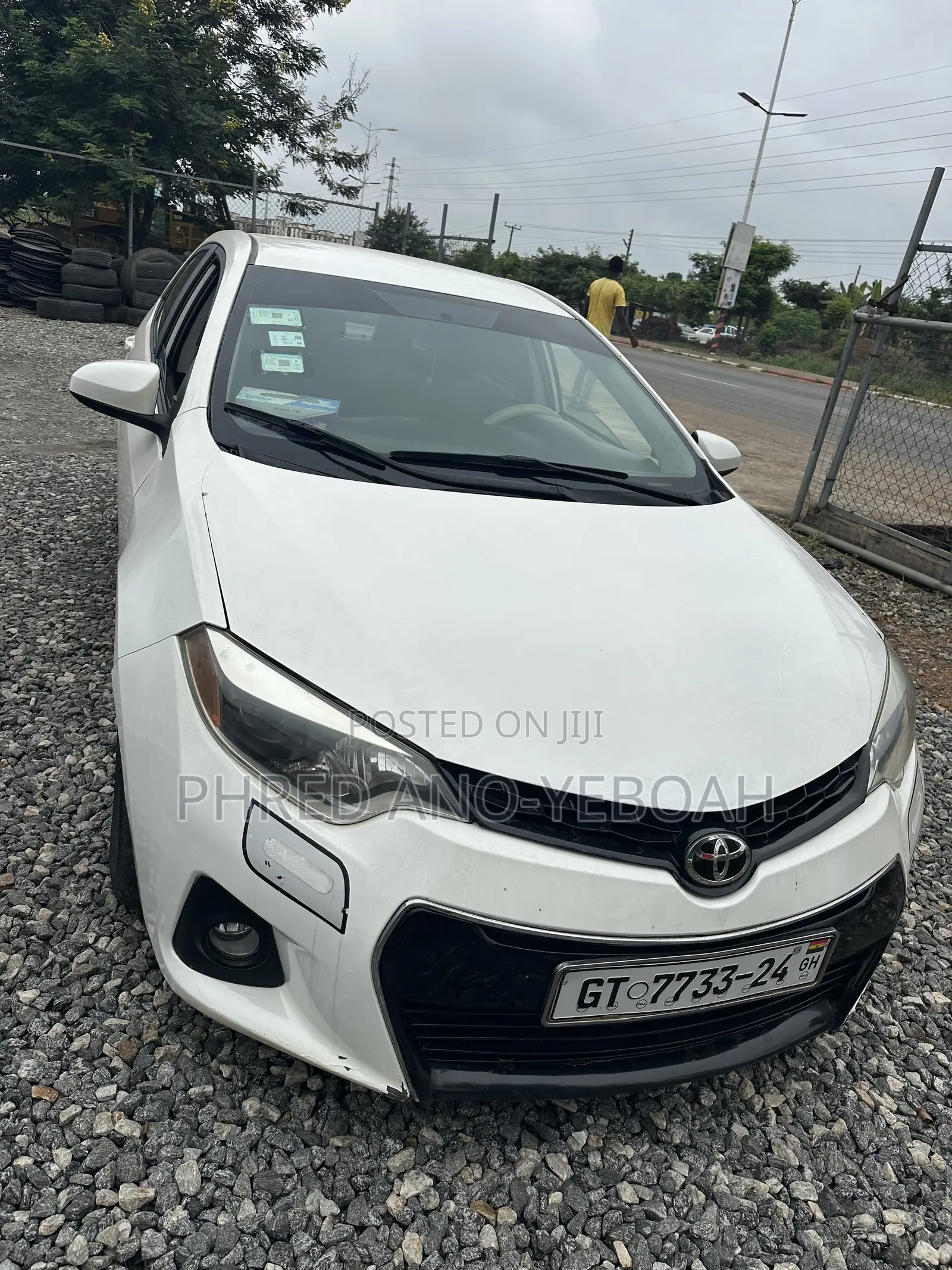 Toyota Corolla LE ECO Premium (1.8L 4cyl CVT) 2016 White