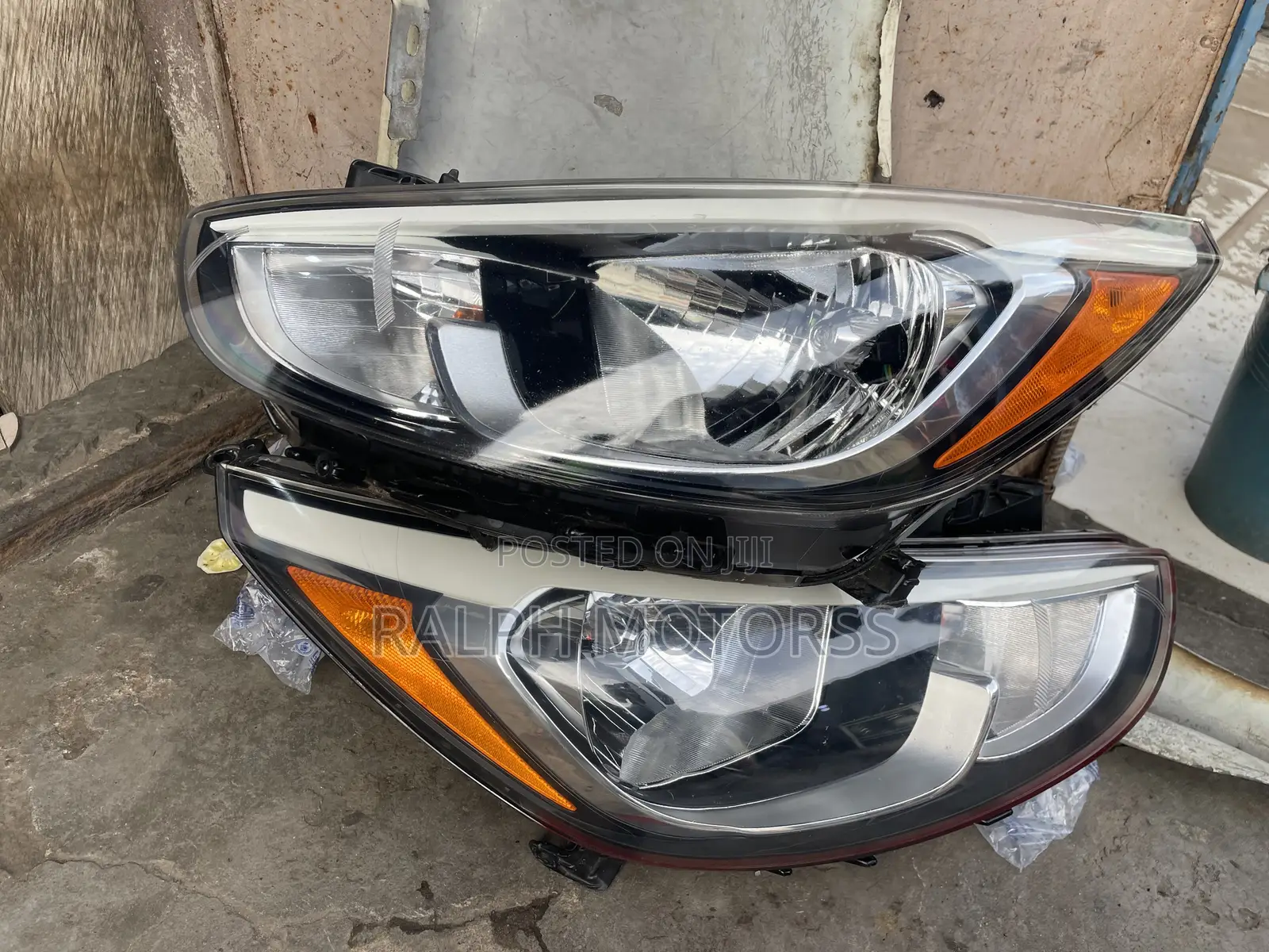 Hyundai Accent 2014-2016 Headlight Pair