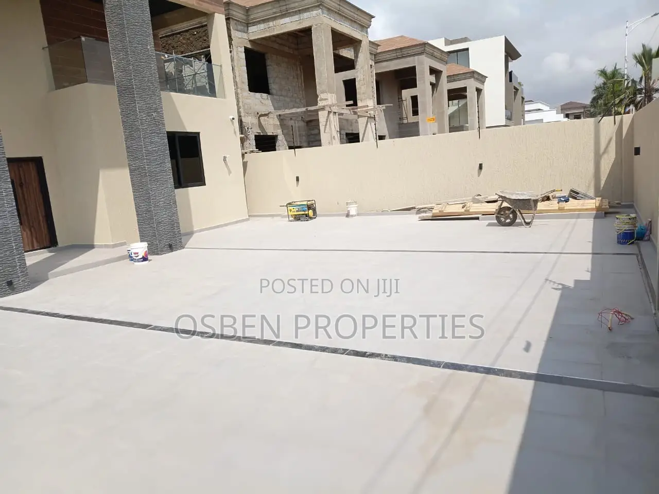 Furnished 5bdrm Mansion in Osben Properties, Cantonments for sale