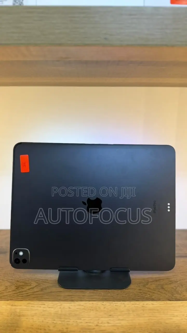 Apple iPad Pro 13 (2024) 256 GB Gray