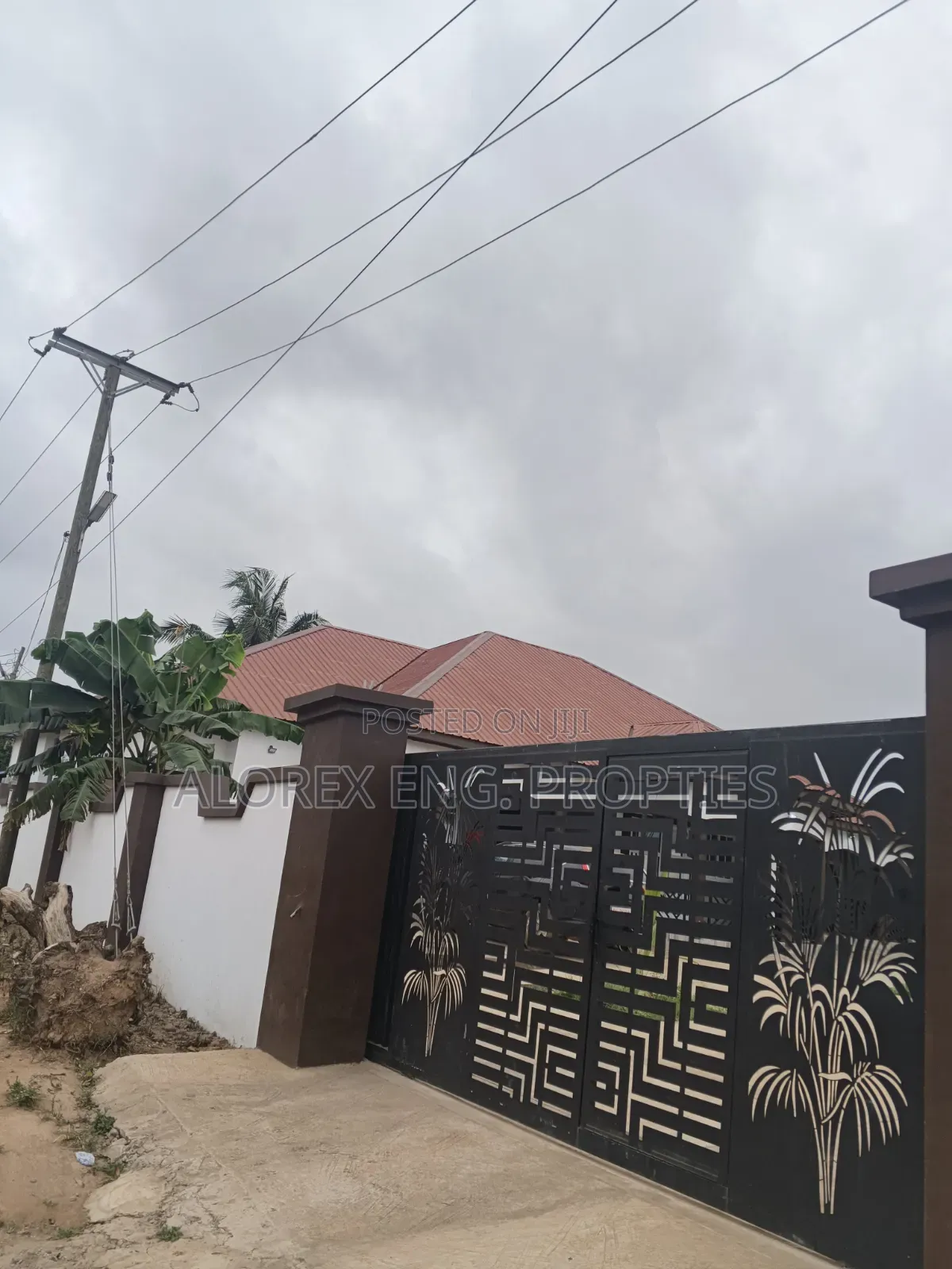 3bdrm Condo in Oyarifa, Tipper, Owusu Ansah for rent