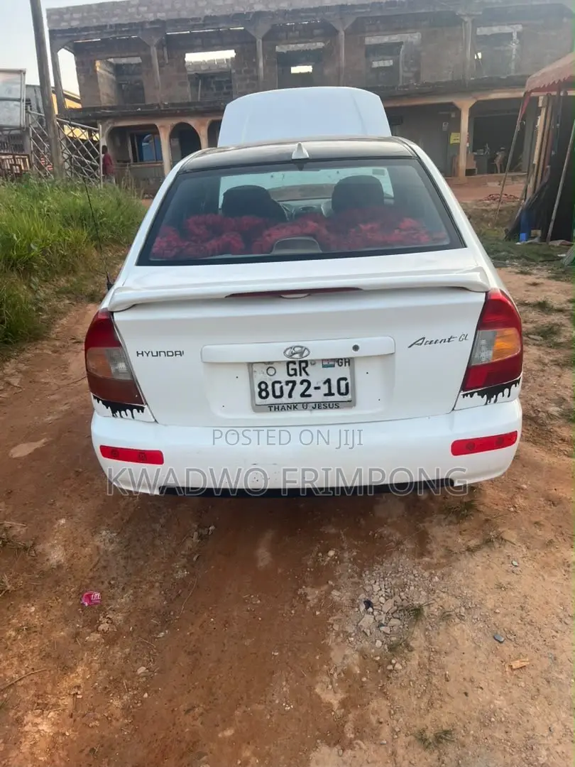 Hyundai Accent 2004 White