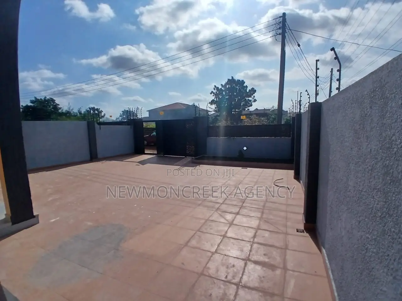 3bdrm Bungalow in Amrahia for sale