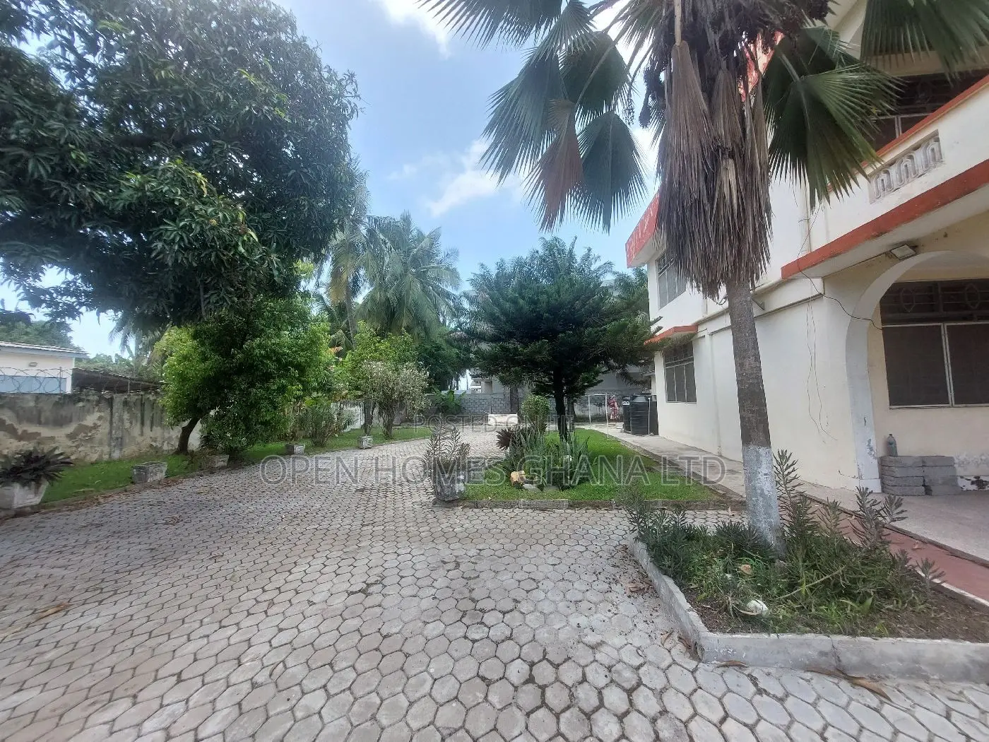 5bdrm House in Ghana Link Area for rent