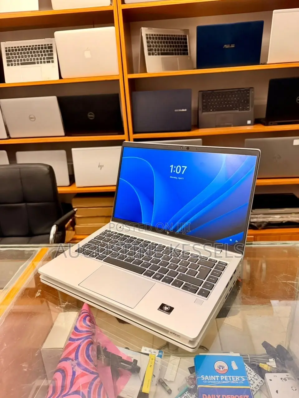 New Laptop HP EliteBook 645 G9 8GB AMD Ryzen 5 SSD 256GB