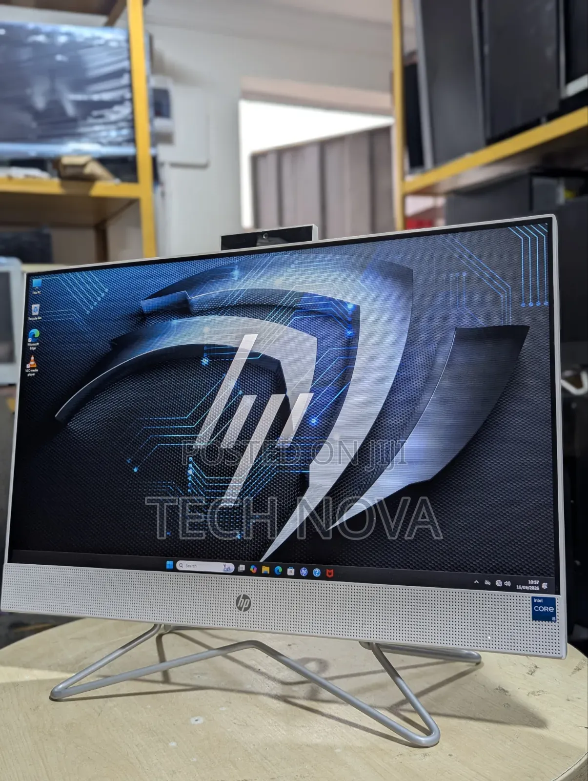 Desktop Computer HP 200 G4 All-in-One 8GB Intel Core i5 SSD 512GB