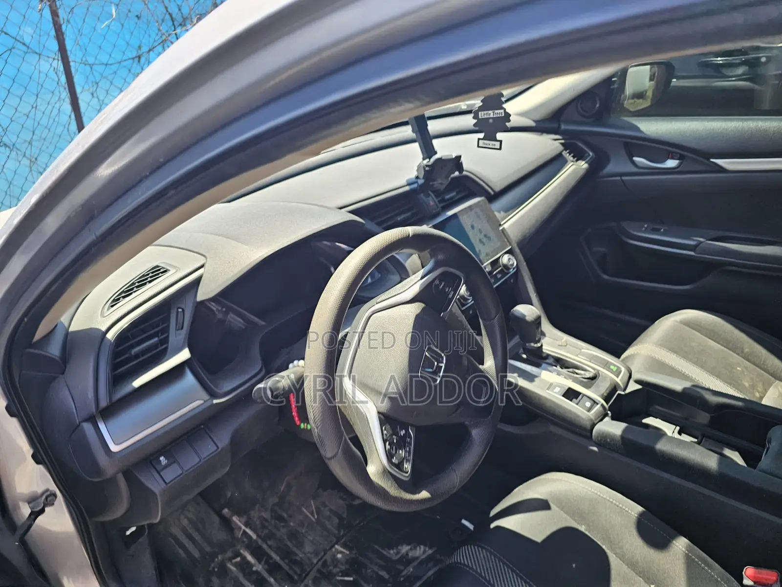 Honda Civic LX 4dr Sedan (2.0L 4cyl) 2017 Gray
