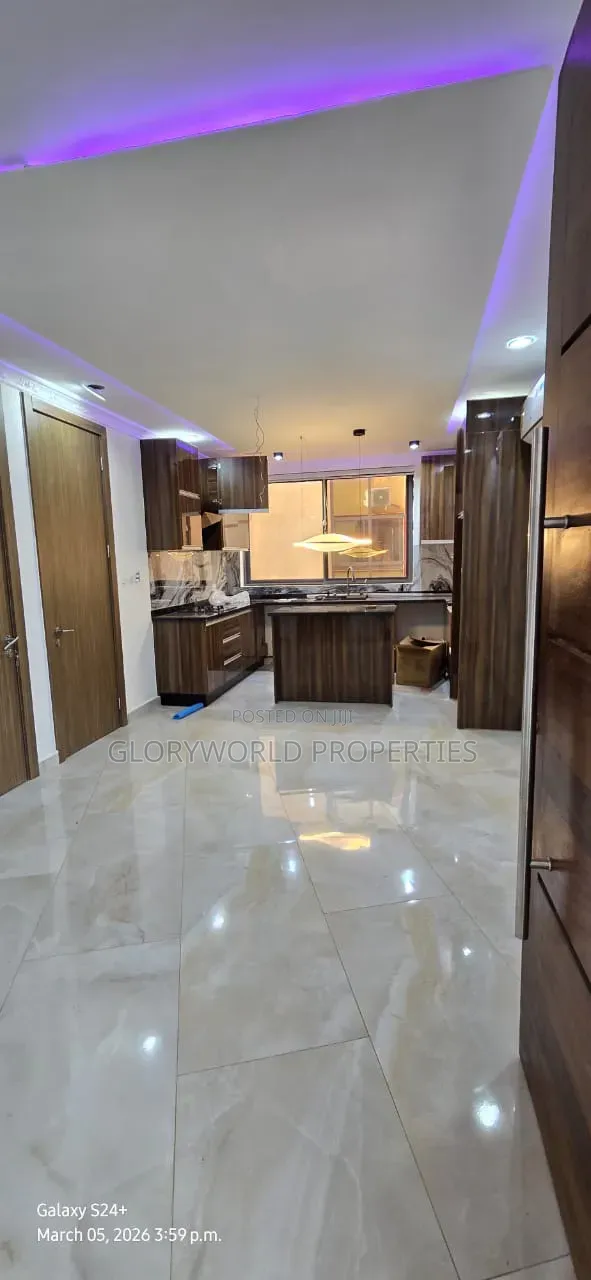 2bdrm Apartment in Baatsona Total for sale