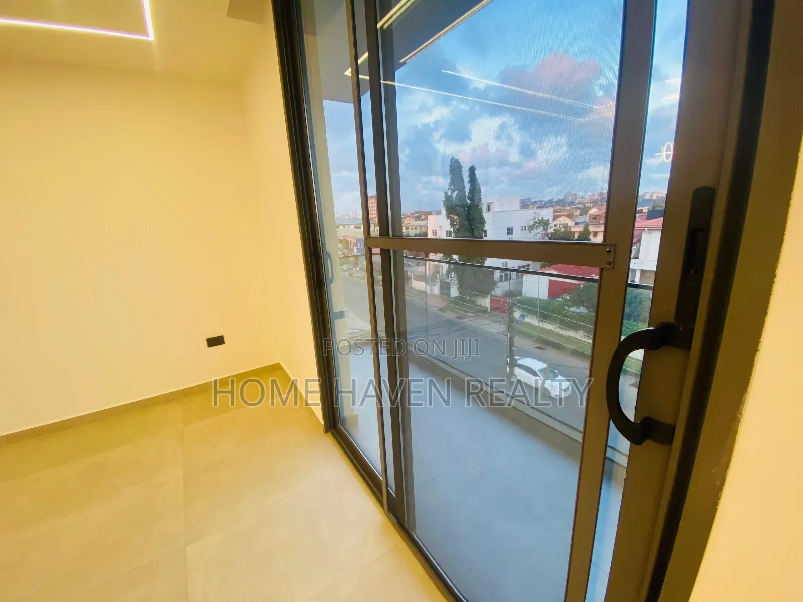 2bdrm Apartment in Dzorwulu for rent