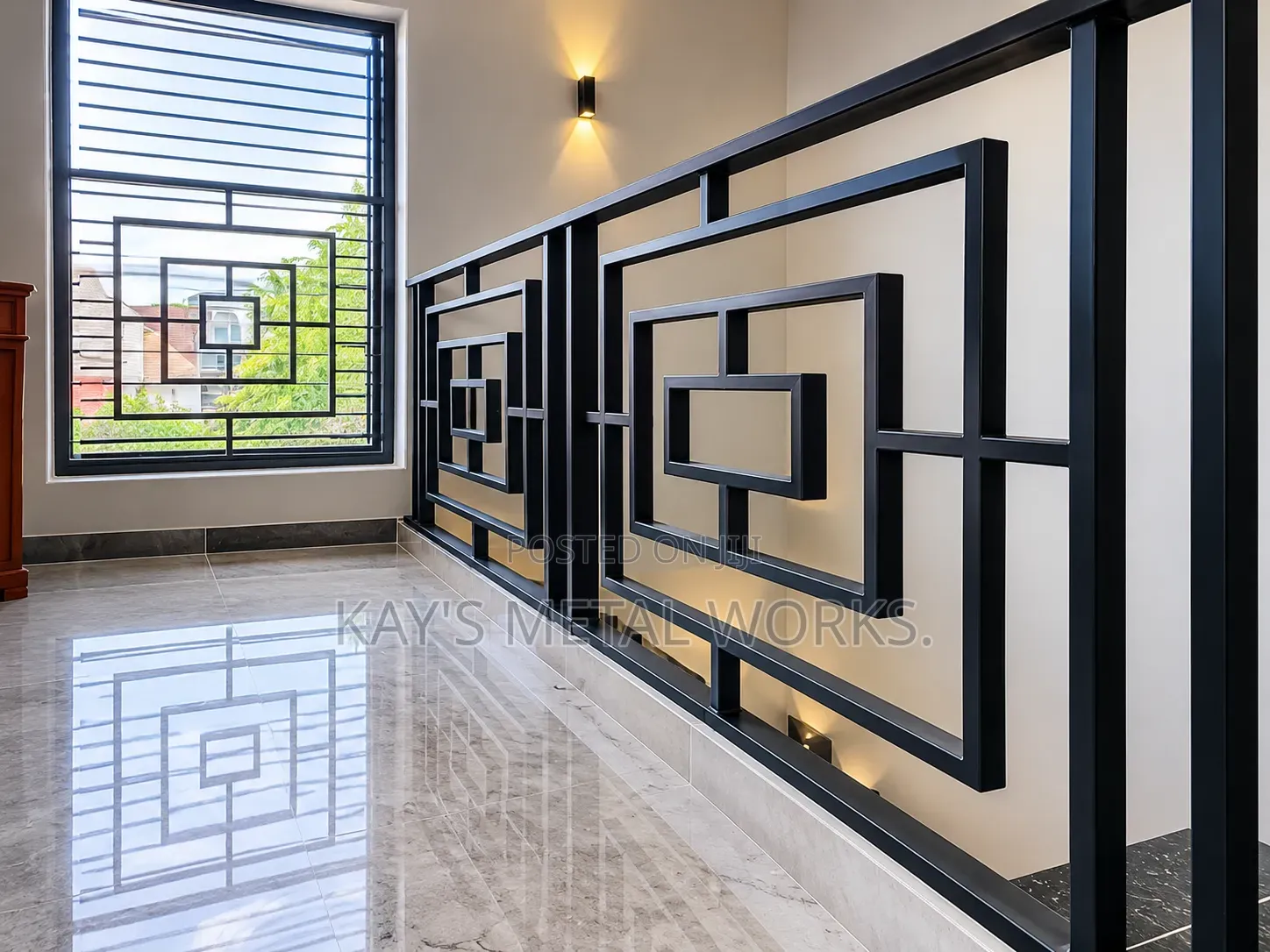 Modern Staircase Balustrade | Box Design Metal Railing