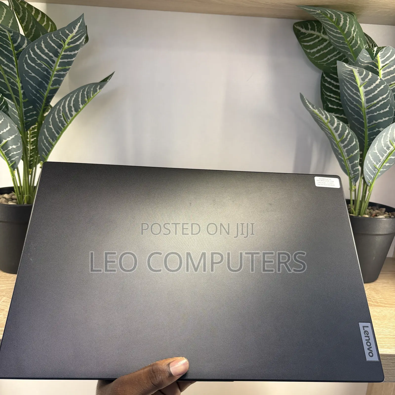 Laptop Lenovo V15 8GB Intel Core i5 SSD 512GB