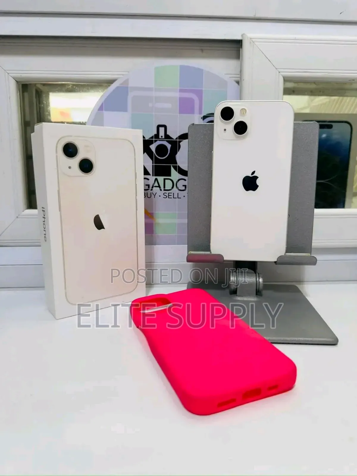 New Apple iPhone 13 128 GB White