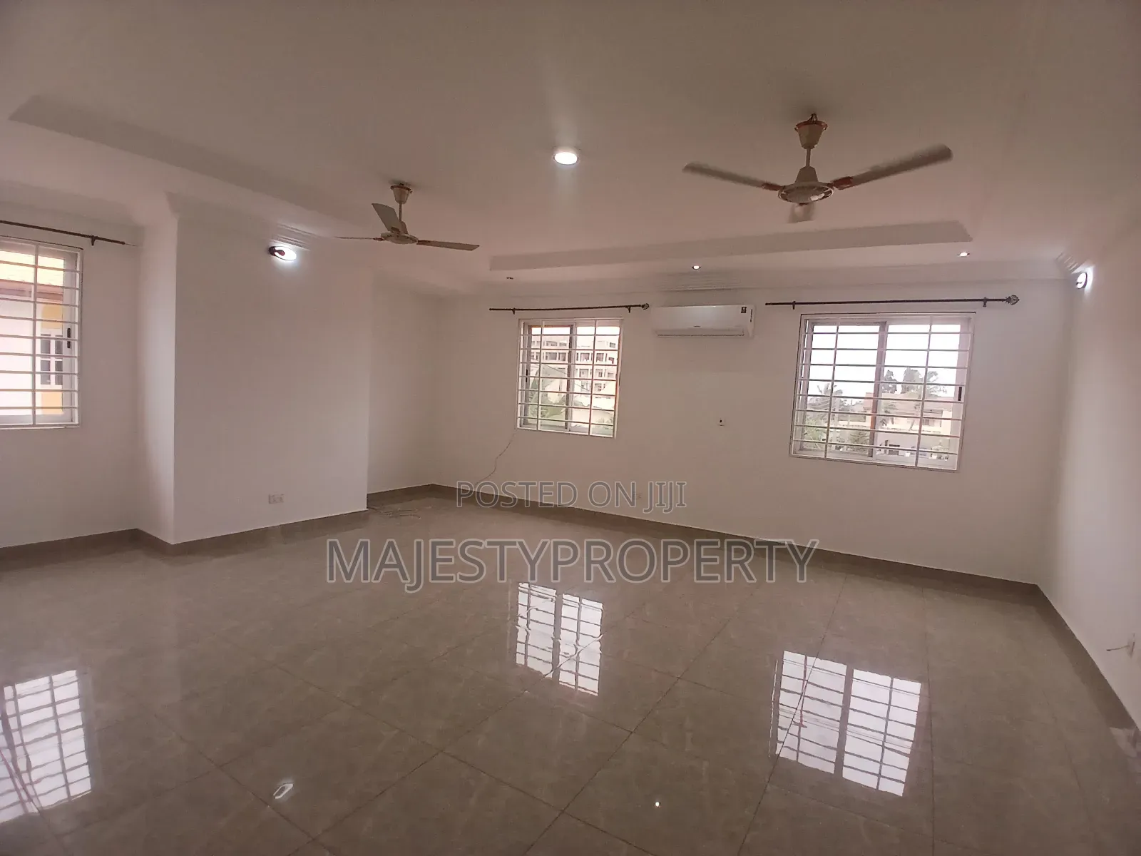 3bdrm House in Batsona, Baatsona Total for rent