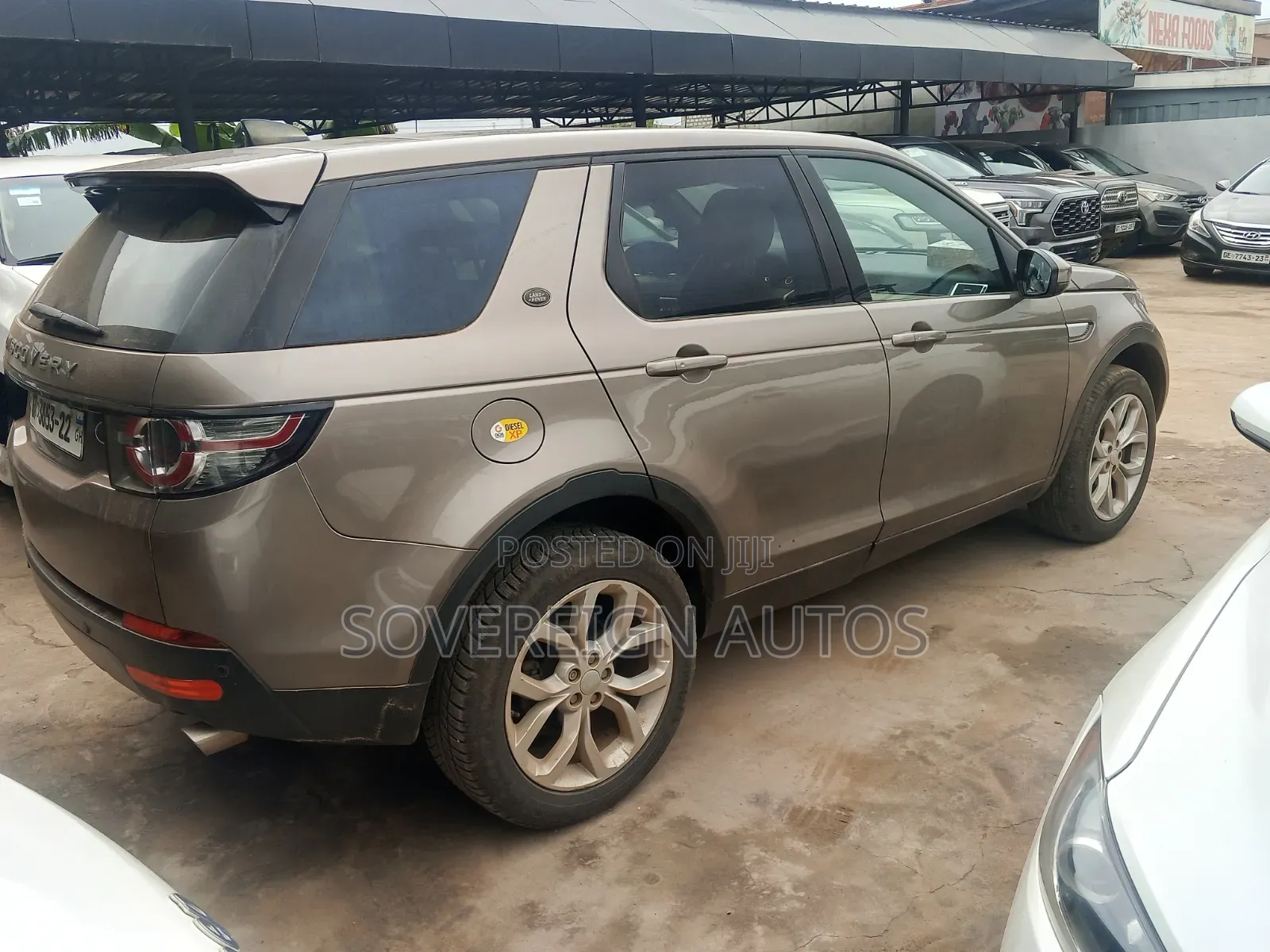 Land Rover Discovery Sport 2016 Brown