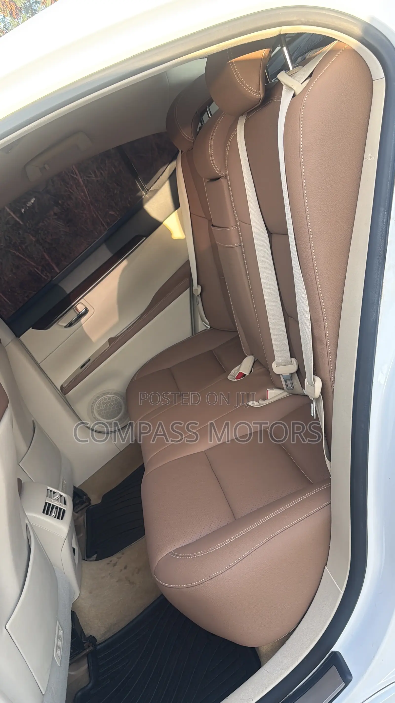 Lexus ES 350 FWD 2014 White