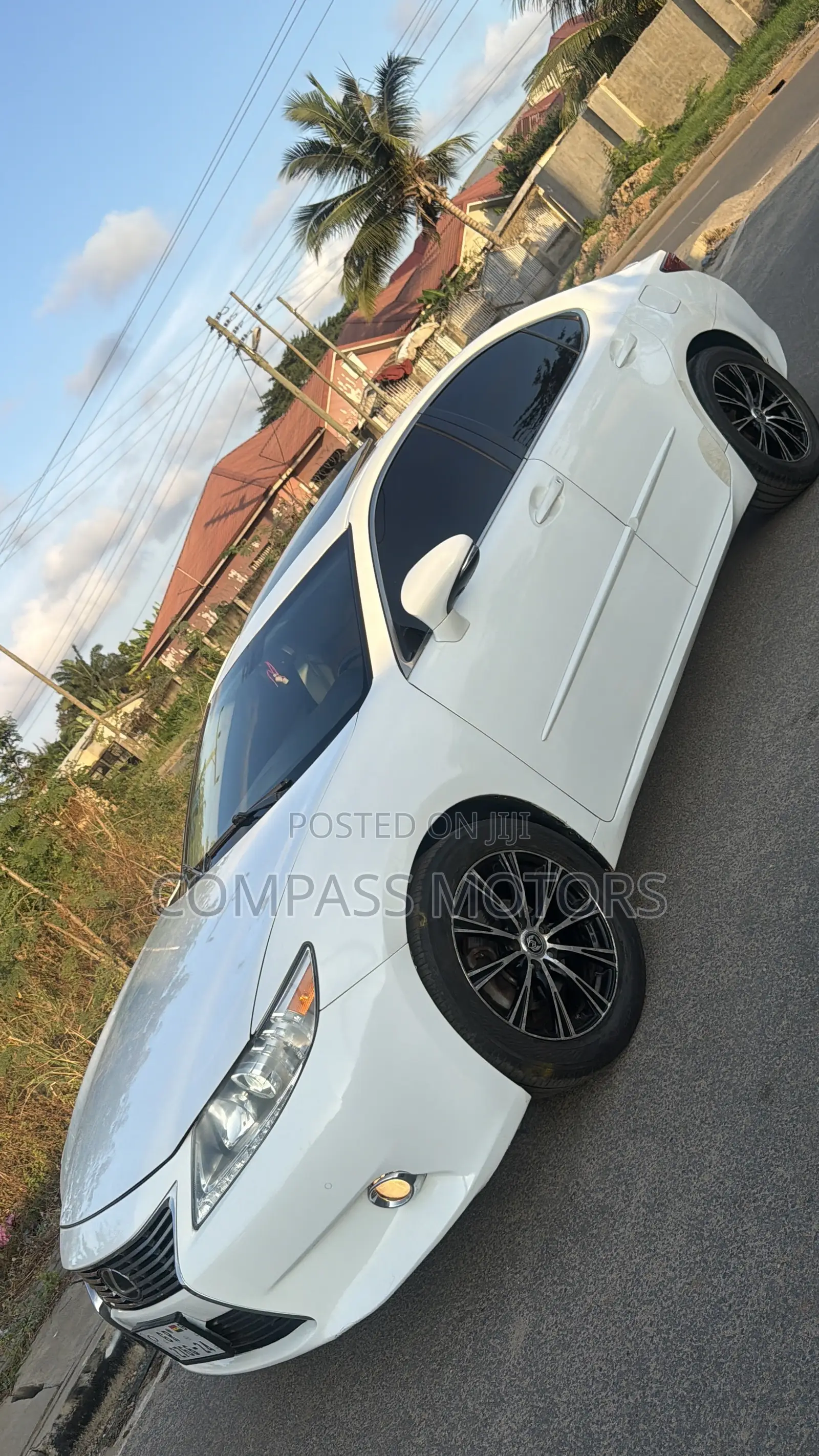 Lexus ES 350 FWD 2014 White