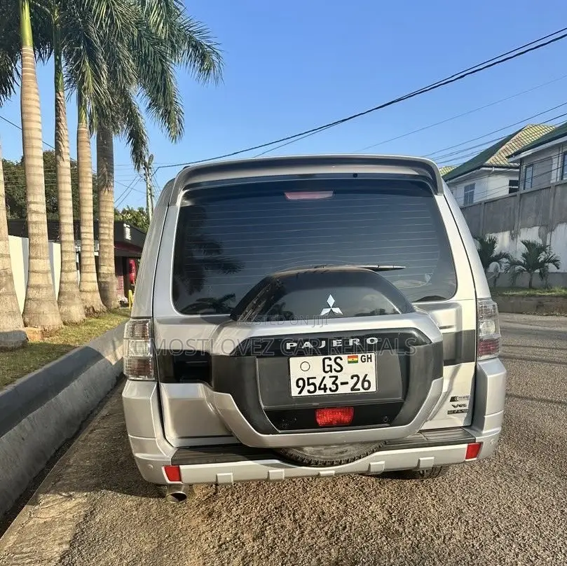 Car Rentals - Mitsubishi Pajero for Rent
