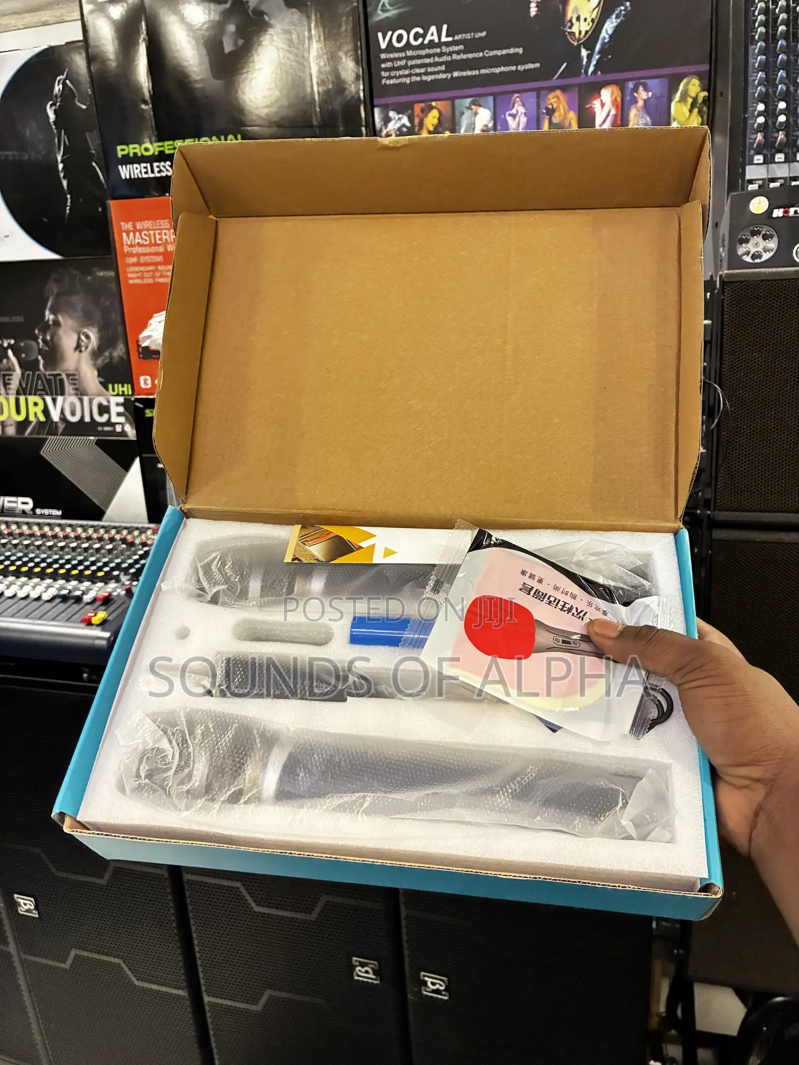 Free Power Wireless Microphone