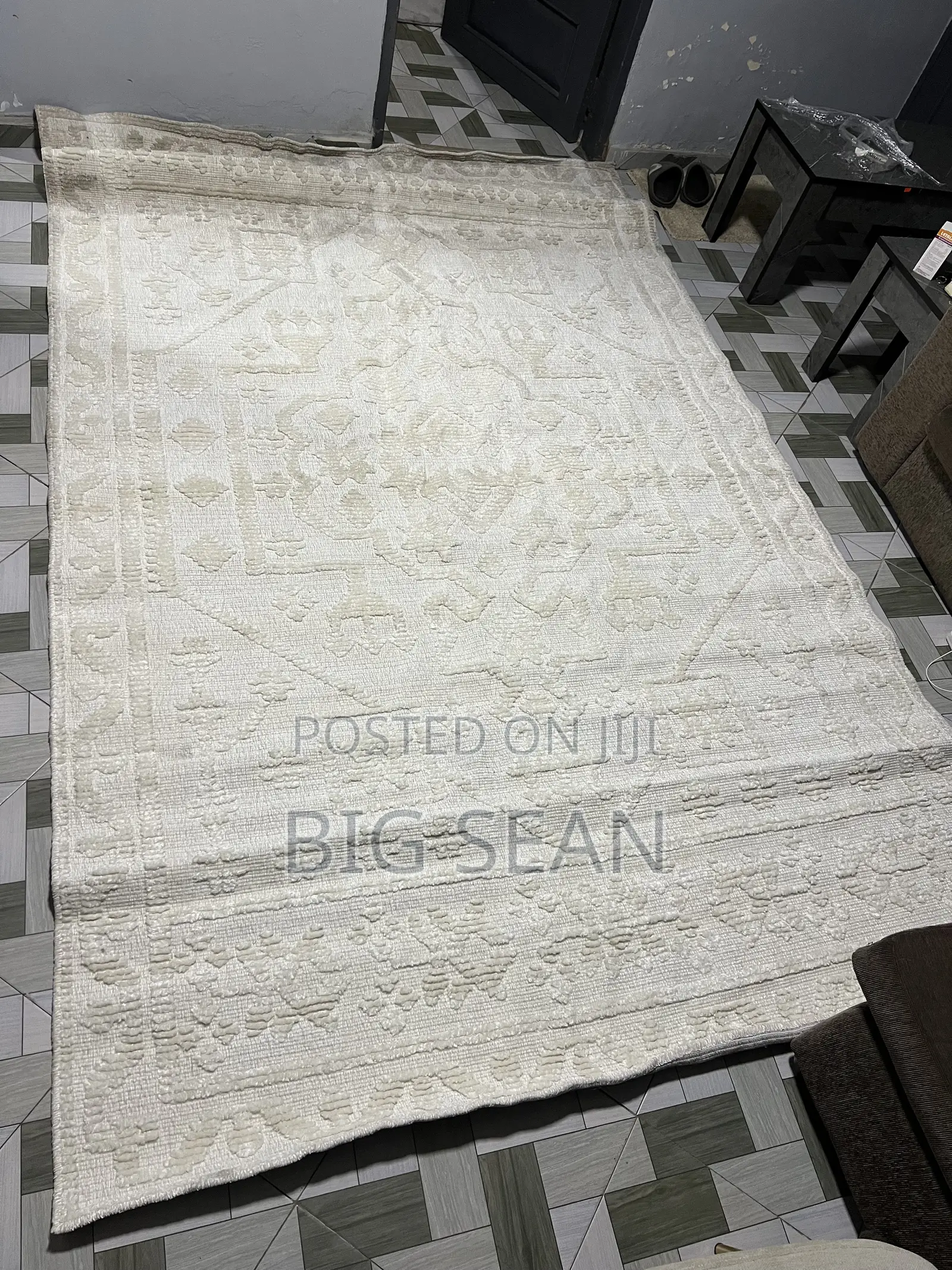 Center Carpet