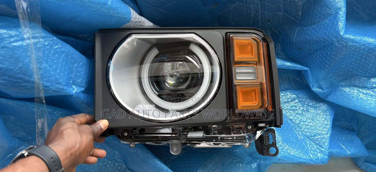 Toyota Lan Cruiser Prado Headlight