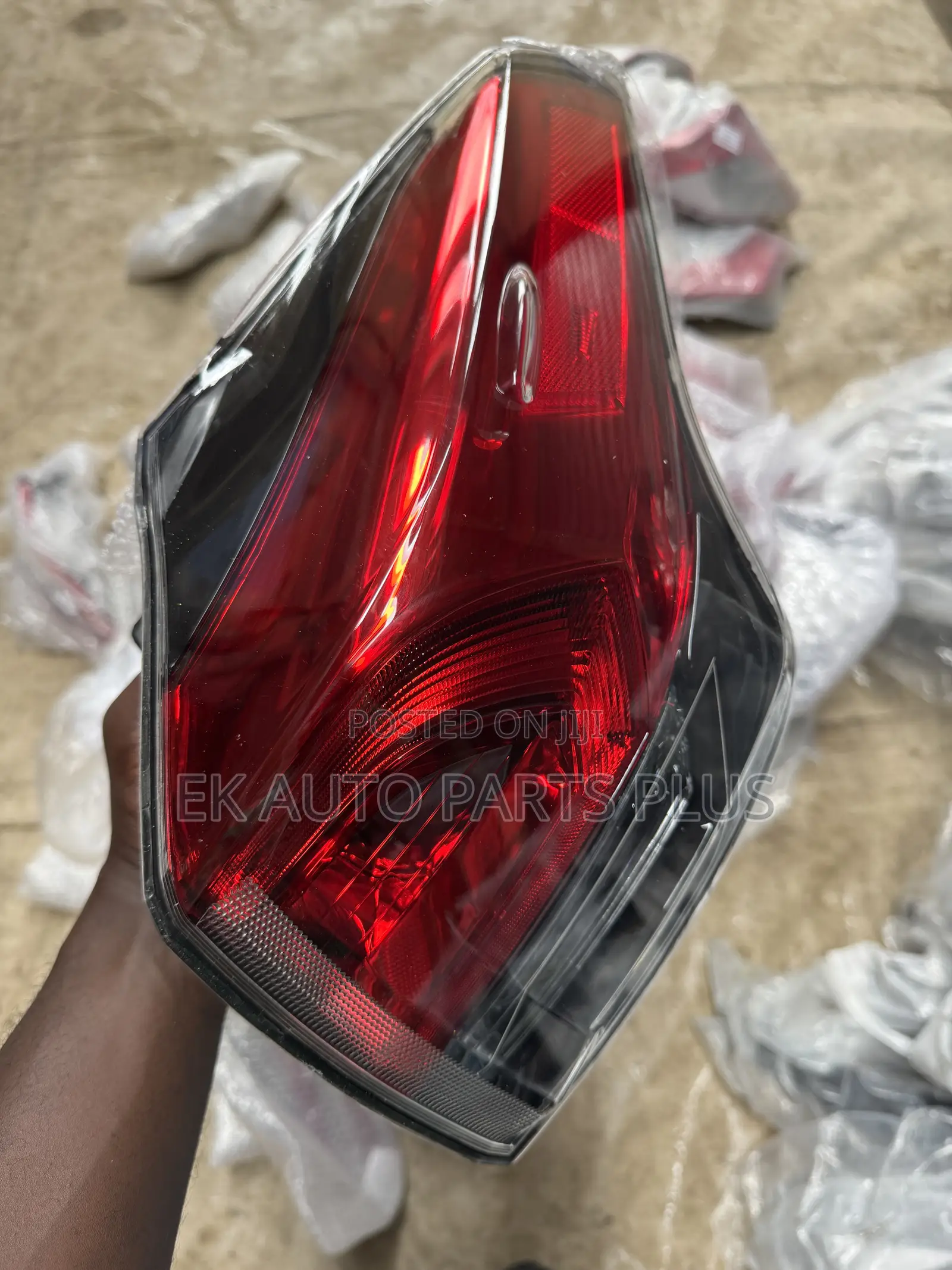 Toyota RAV4 Taillight 2016 2017 2018