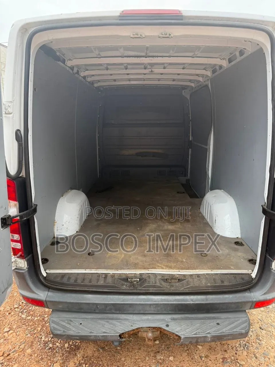 Mercedes-Benz Sprinter 2012 White