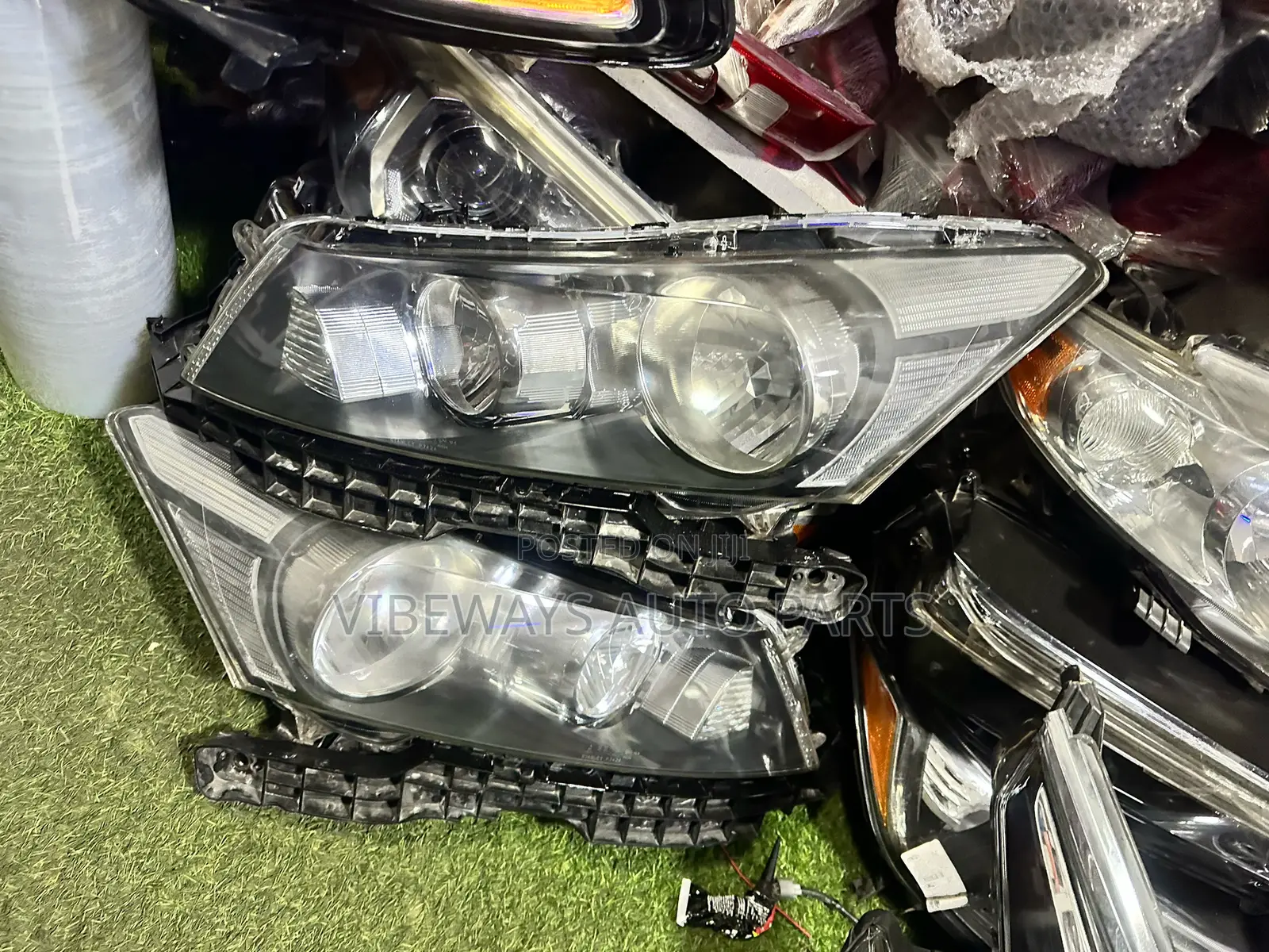 Honda Accord 2011 -2012-2013 Headlights Original Charger Type