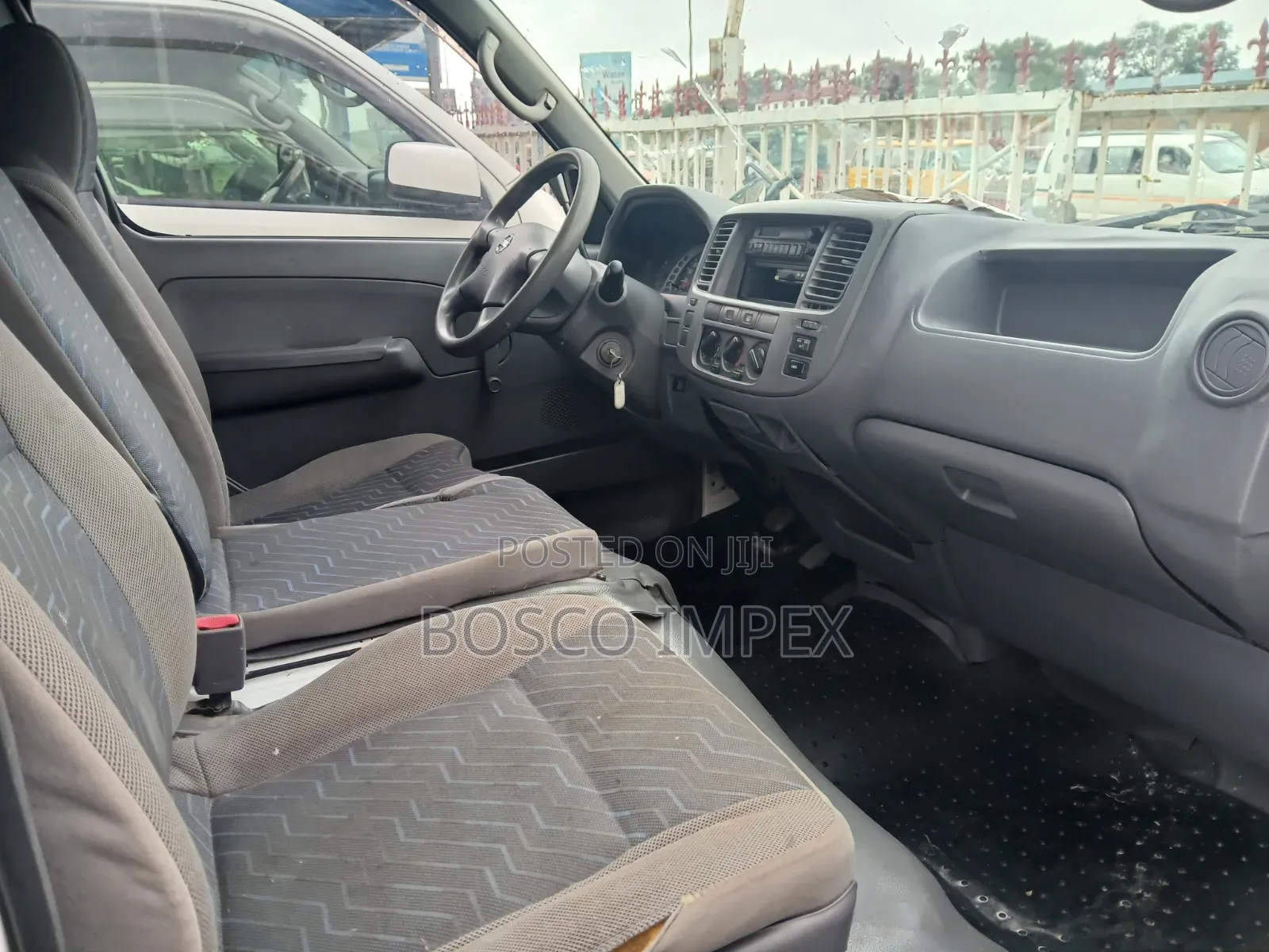 Nissan Caravan (Urvan) 2008 White