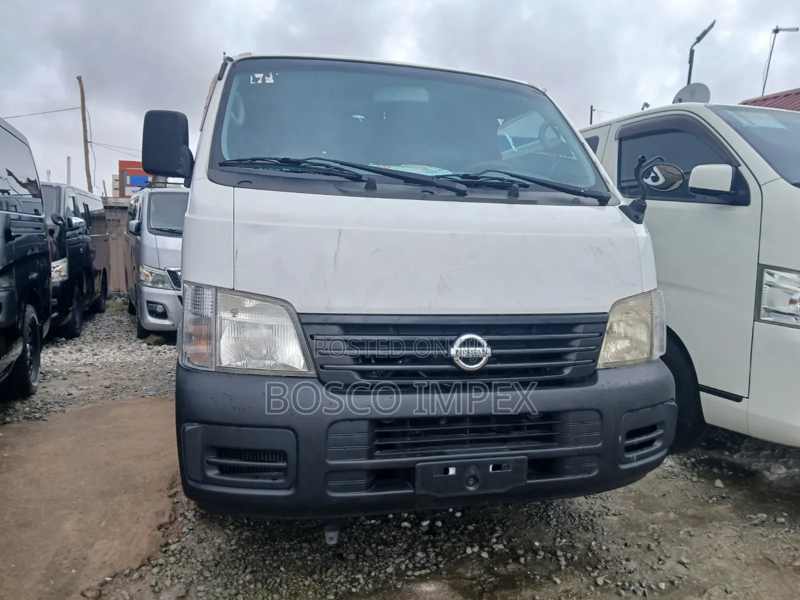 Nissan Caravan (Urvan) 2008 White