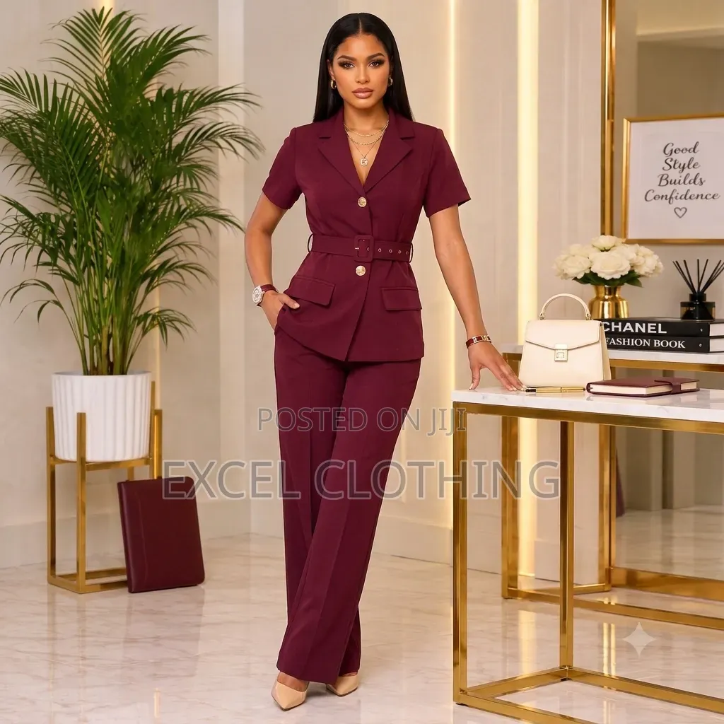 Women’s Belted 2-Piece Suit – Short-Sleeve