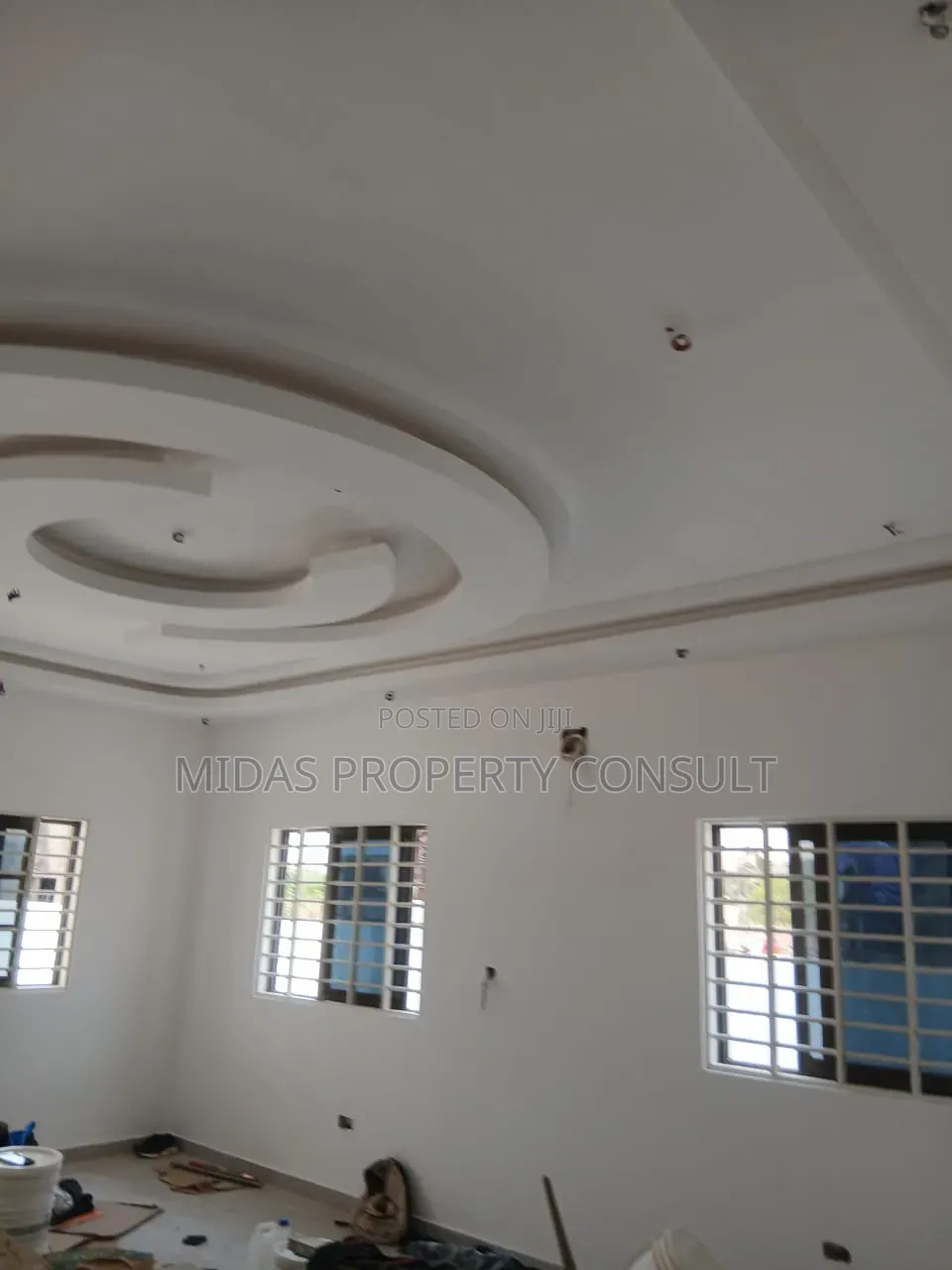 3bdrm House in Community 19 Lashibi for sale