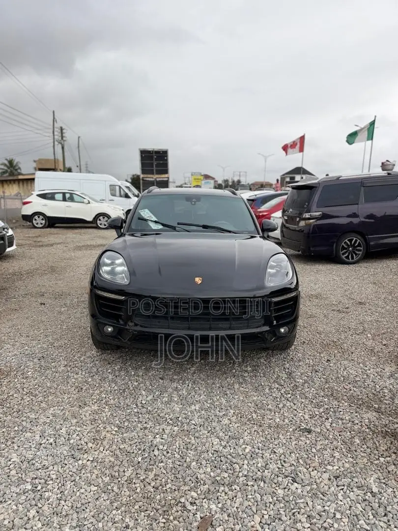 Porsche Macan Turbo 2016 Black