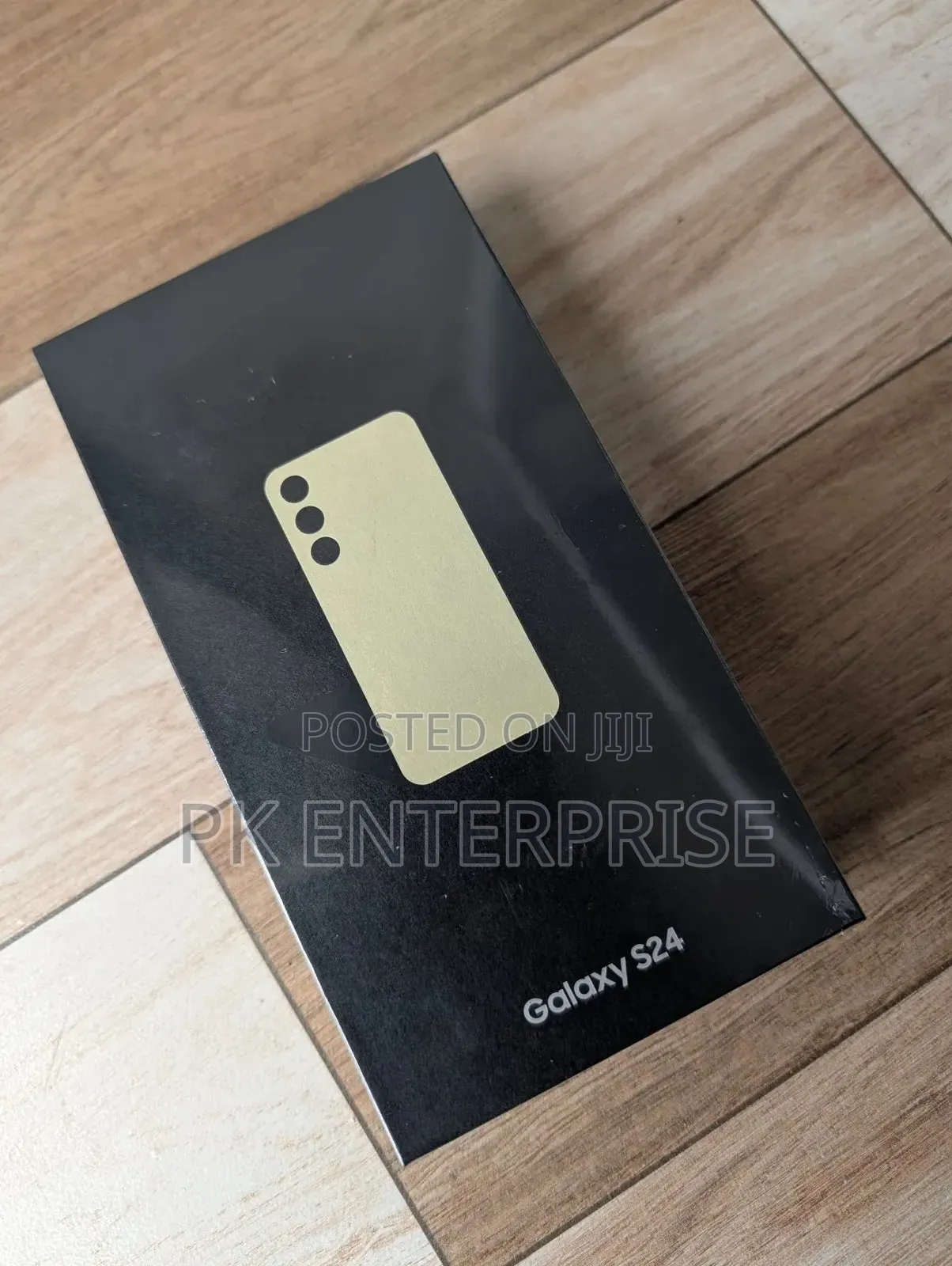 New Samsung Galaxy S24 256 GB Gold