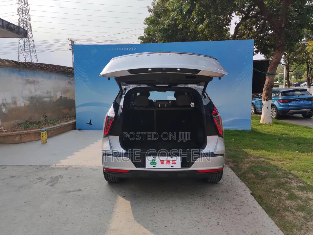 Geely Boyue 2025 Silver