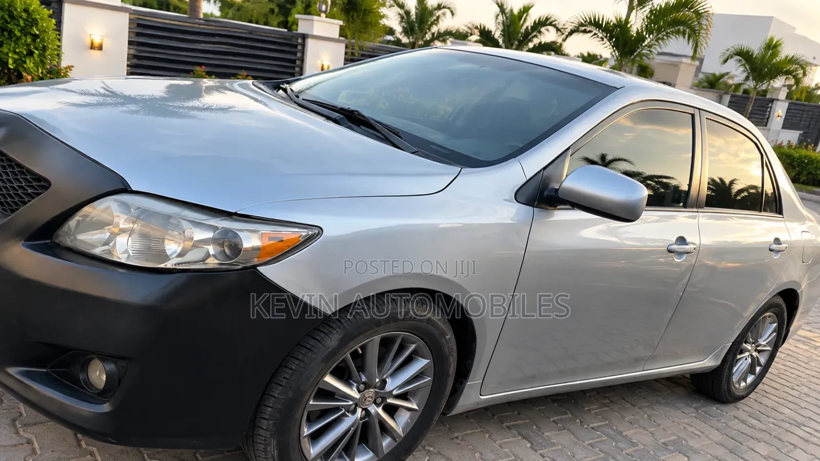 Toyota Corolla 2010 Silver