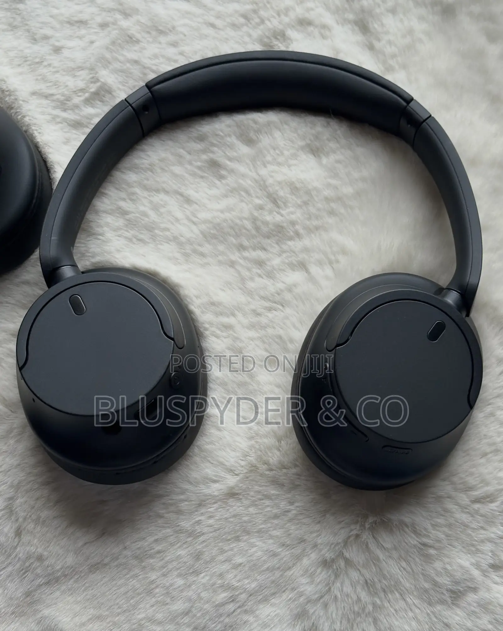 Sony WH-CH720n Noise Cancelling Headphones - Black