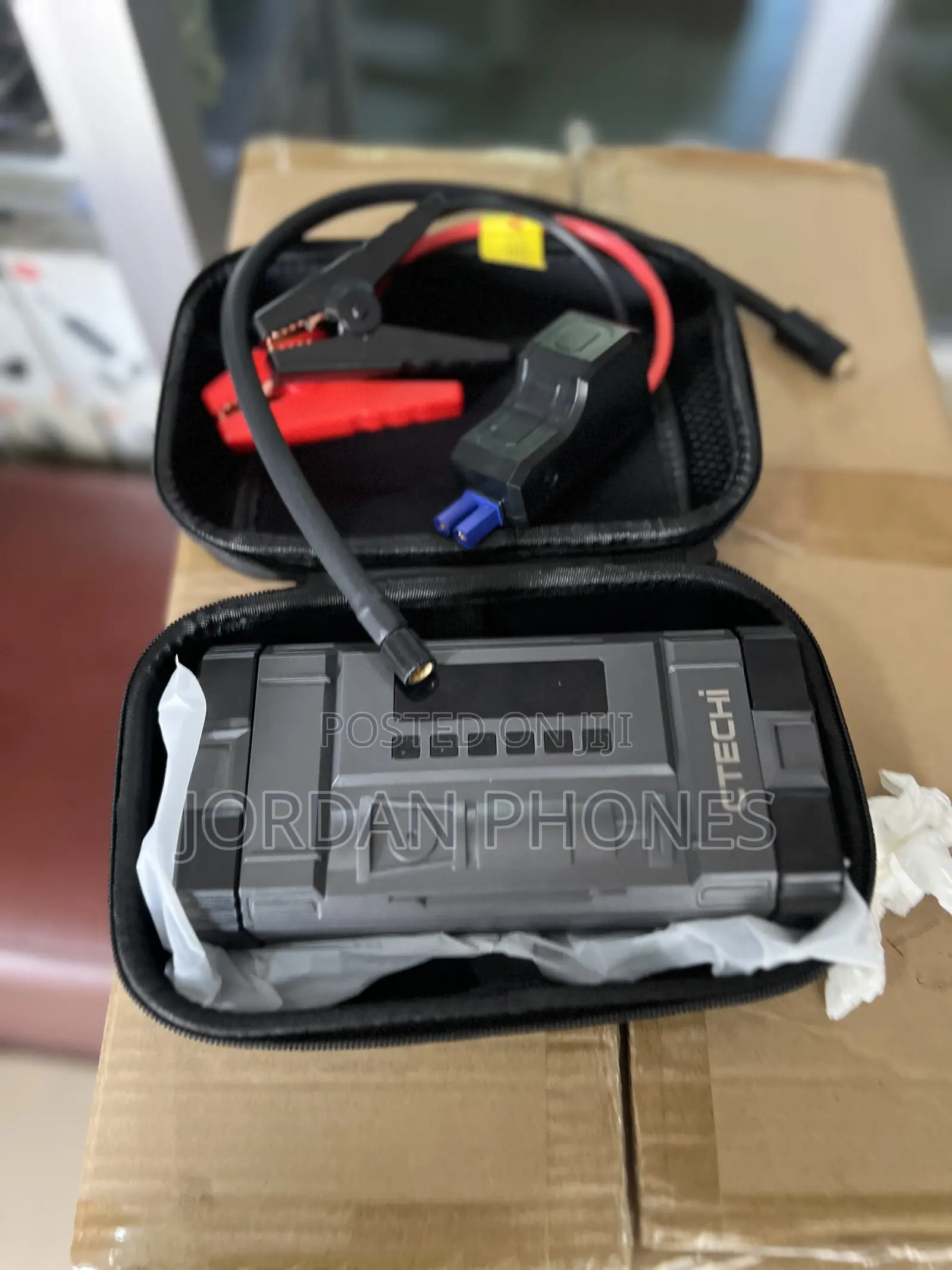 CTECHI Car Jump Starter Portable Tyre Inflator