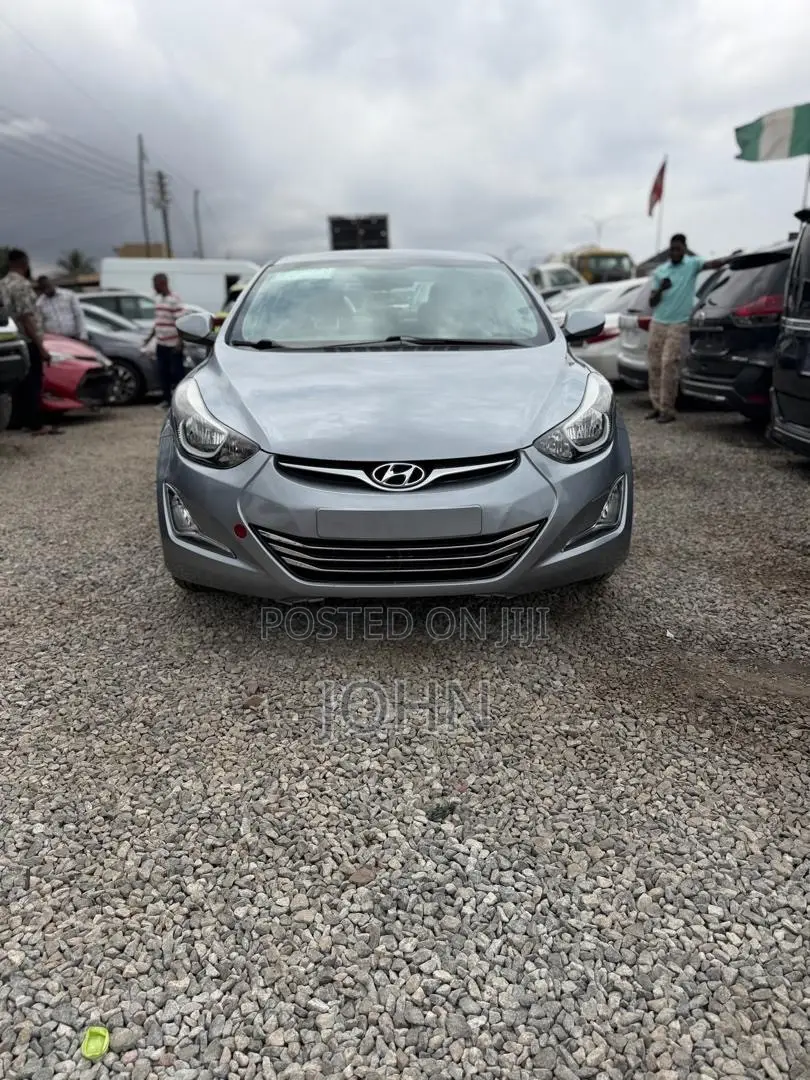Hyundai Elantra SE Sedan FWD (1.8L 4cyl 6A) 2016 Gray